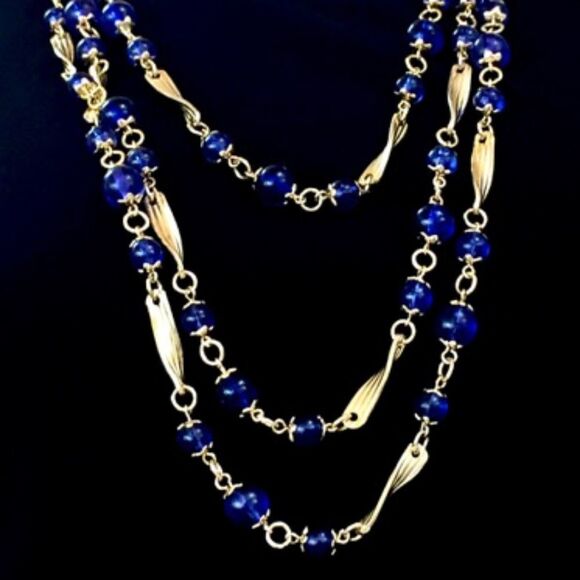 VTG BLUE GLASS BEADS WITH CAPS SPACERS GOLDTONE TRIPLE STRAND ELEGANT NECKLACE - Picture 1 of 7